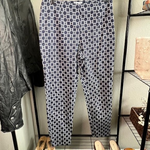BUNDLE 3 FOR $18- Womens Pants Classic Fit Crop Blue White Straight Leg Size 6 - Picture 8 of 12